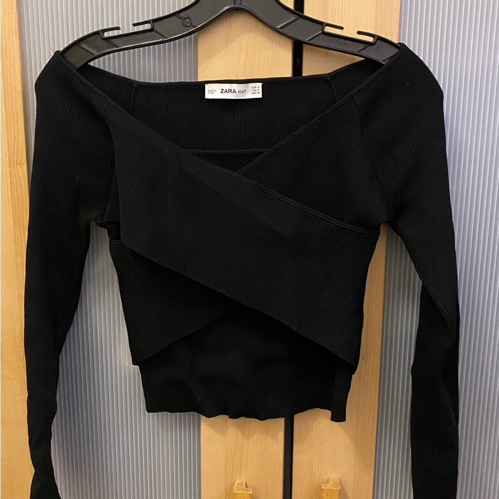 Zara wrap knit crop top in black color Size Small